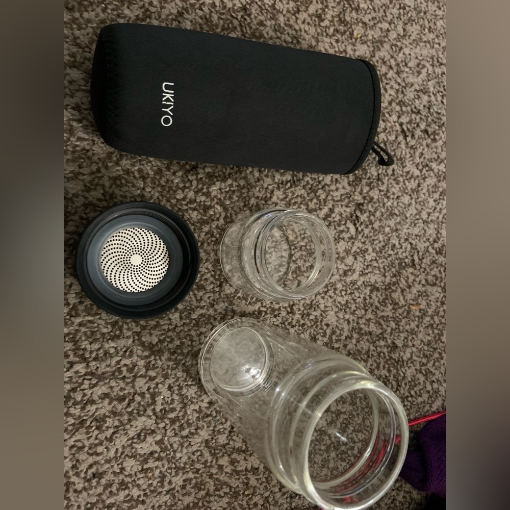 Glass tea and fruit infuser